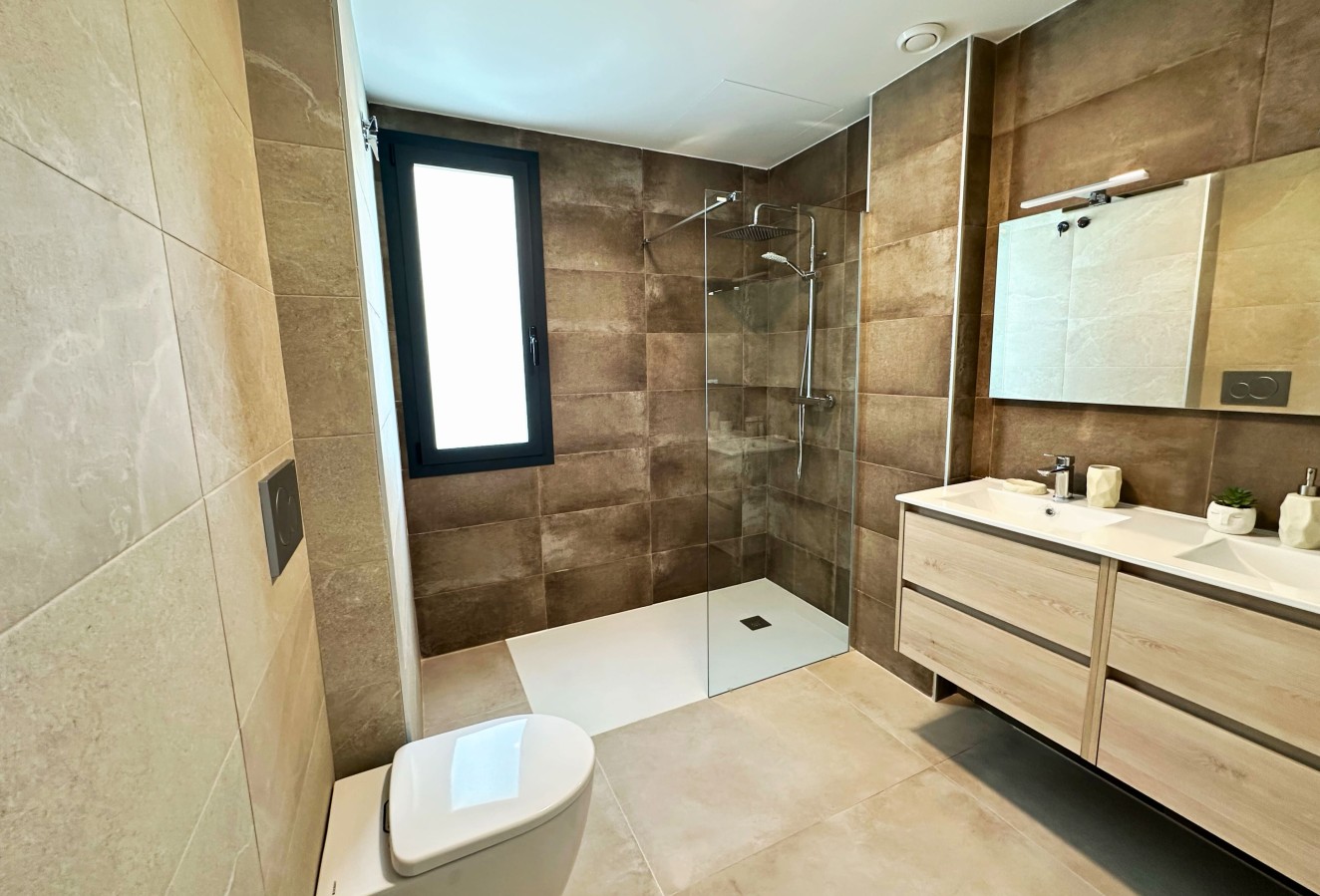 Obra nueva - detached - Dolores