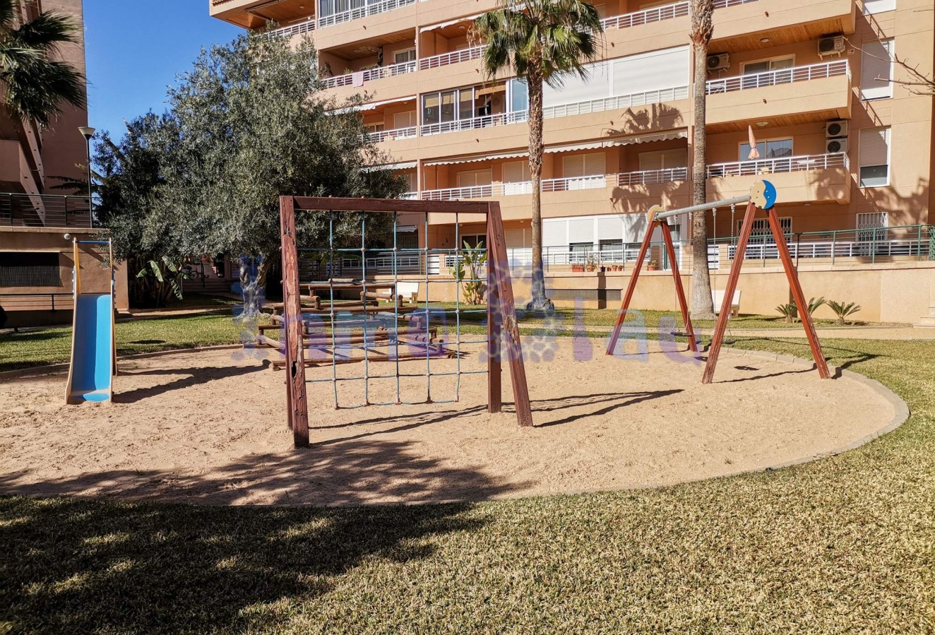 Alquiler a corto plazo - Apartamento / piso - Albir - Centro