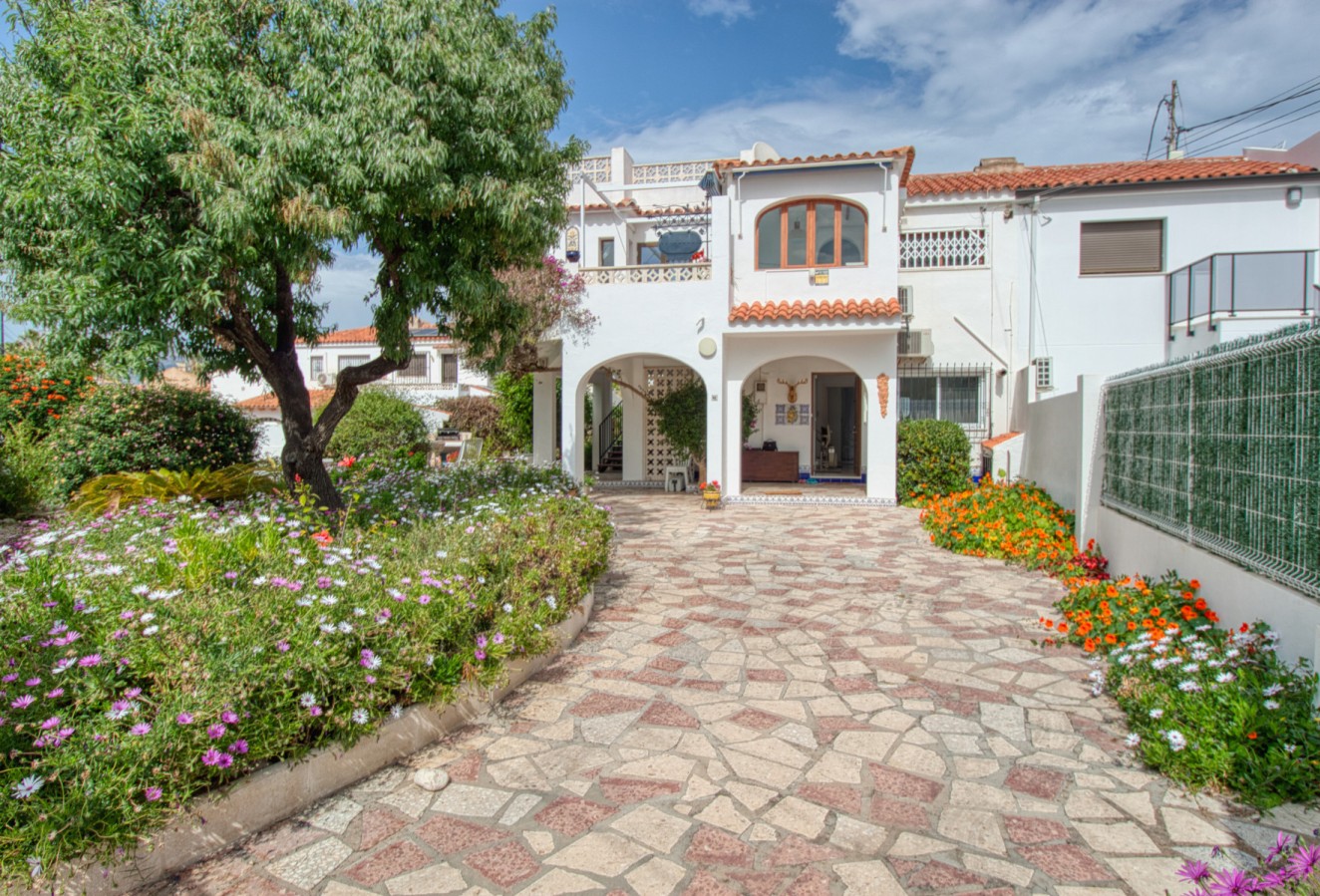 Sale - Villa - Albir