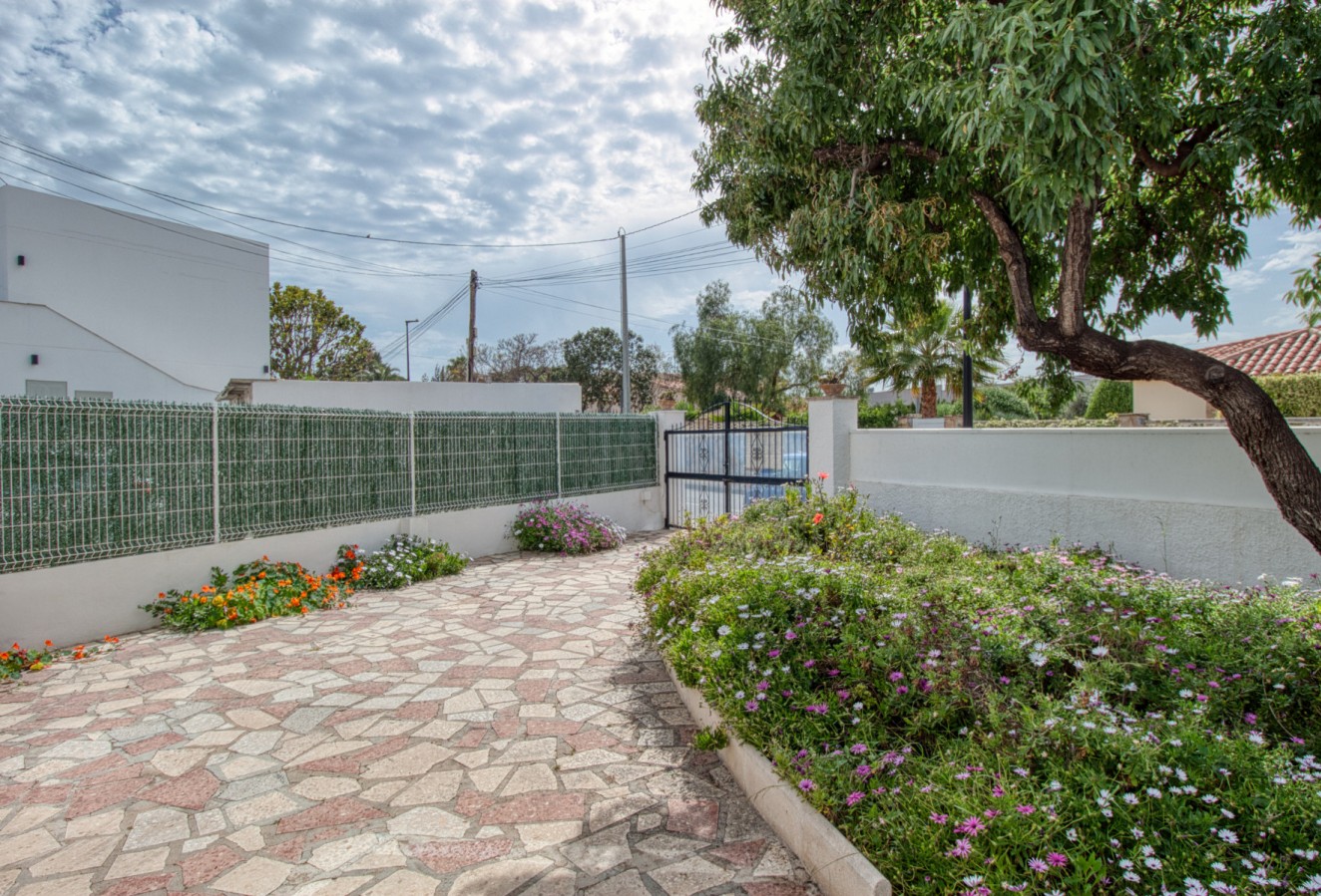 Sale - Villa - Albir