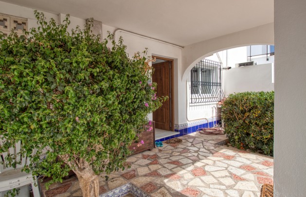 Sale - Villa - Albir