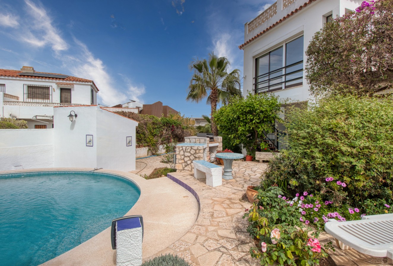 Sale - Villa - Albir