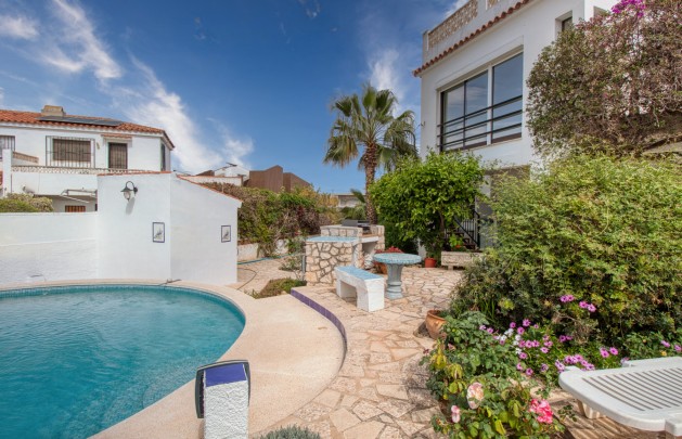 Sale - Villa - Albir