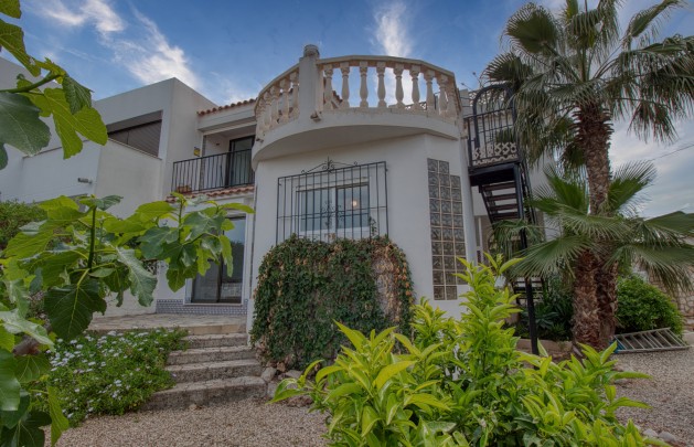 Sale - Villa - Albir