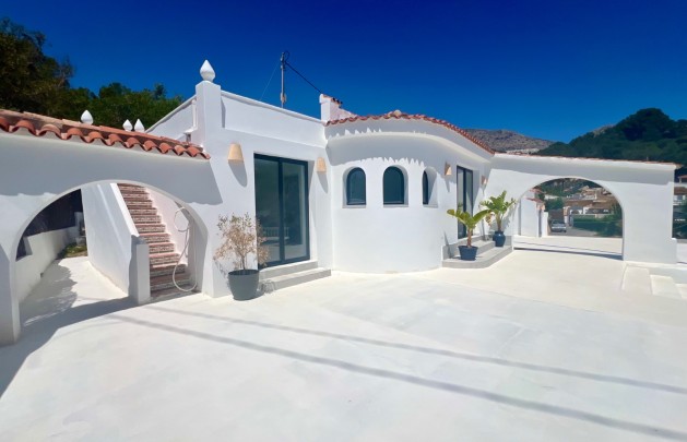 Sale - Villa - Altea - Urbanizacion