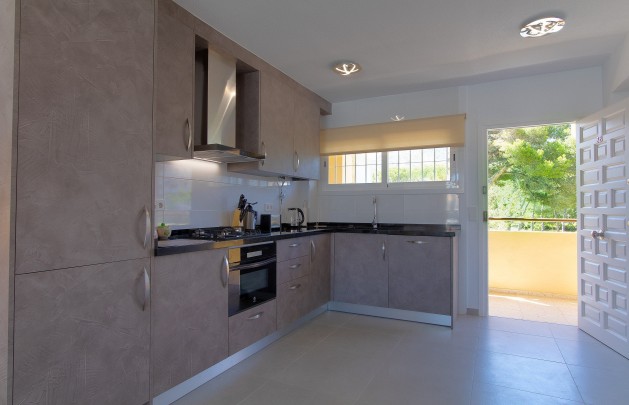 Alquiler a corto plazo - Apartamento / piso - Albir - Centro