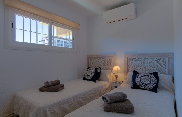 Alquiler a corto plazo - Apartamento / piso - Albir - Centro