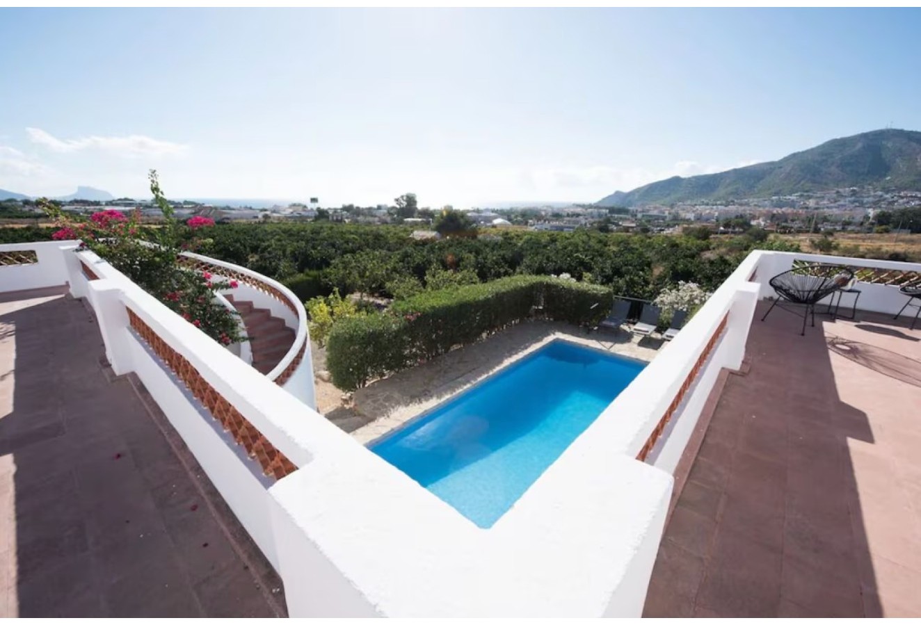 Alquiler a corto plazo - Villa - Alfas del Pí