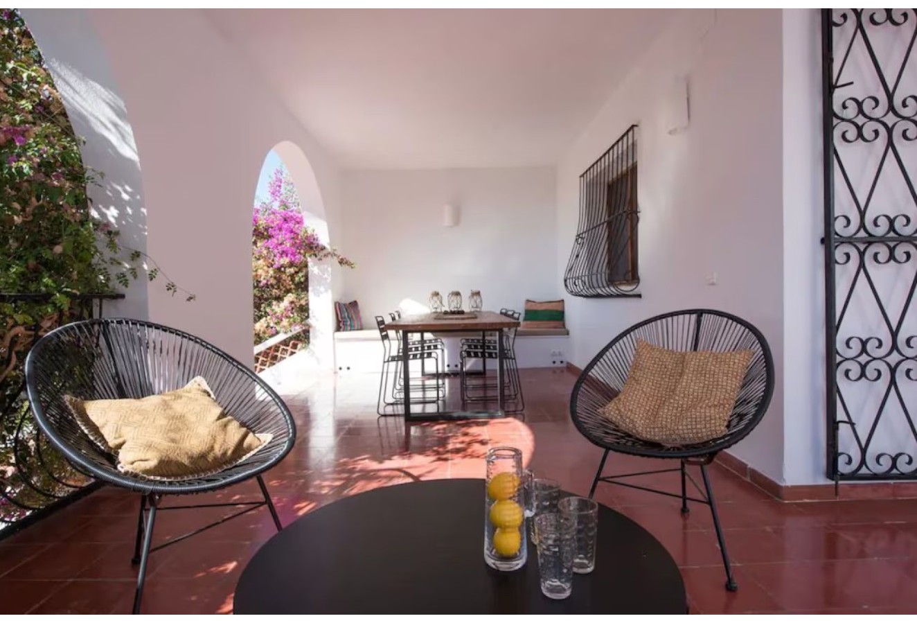 Alquiler a corto plazo - Villa - Alfas del Pí