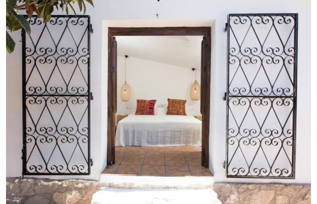 Alquiler a corto plazo - Villa - Alfas del Pí
