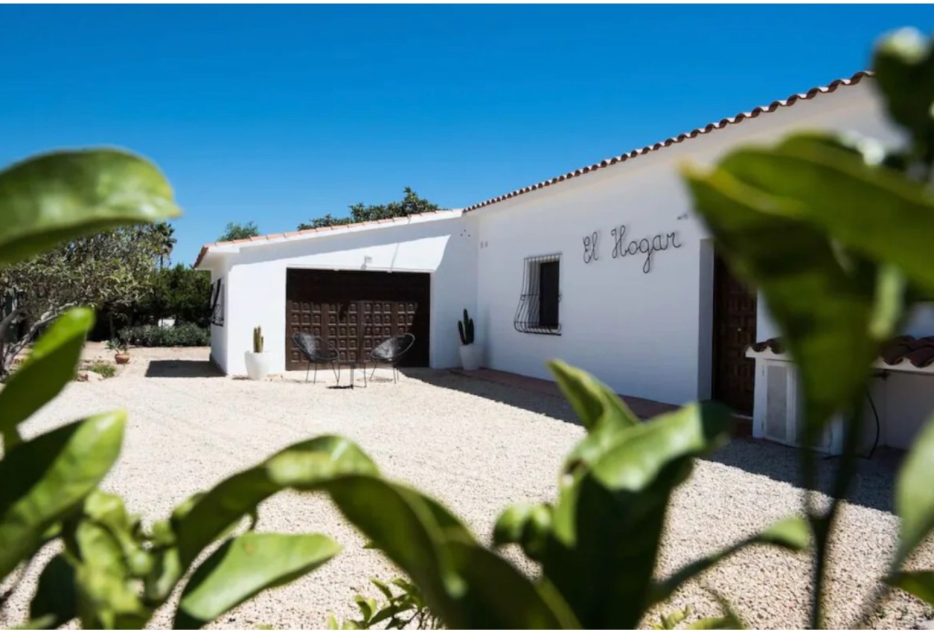 Alquiler a corto plazo - Villa - Alfas del Pí