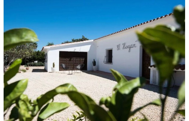 Alquiler a corto plazo - Villa - Alfas del Pí