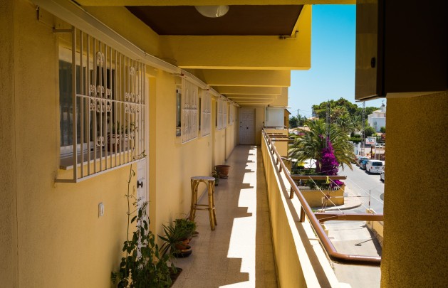 Alquiler a corto plazo - Apartamento / piso - Albir - Centro