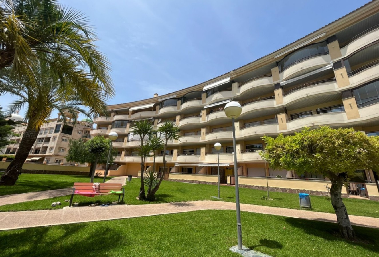 Alquiler a corto plazo - Apartamento / piso - Albir - Centro