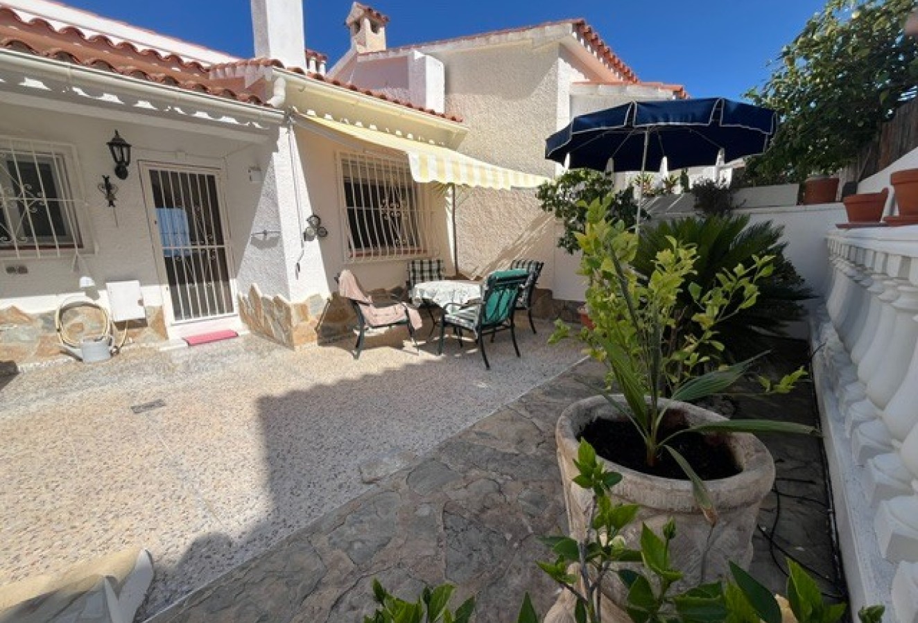 Sale - Townhouse - La Nucía