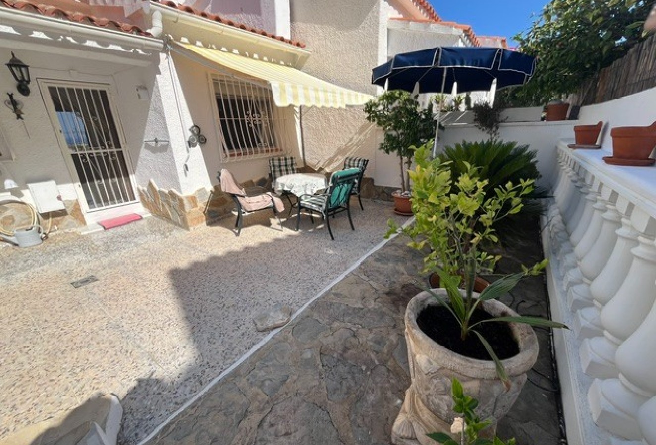 Sale - Townhouse - La Nucía