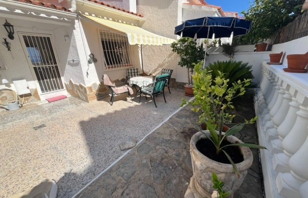 Sale - Townhouse - La Nucía