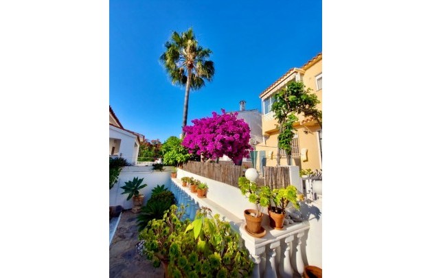 Sale - Townhouse - La Nucía