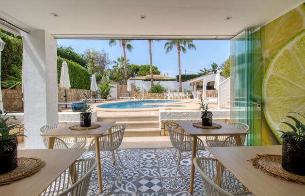 Sale - Villa - Albir
