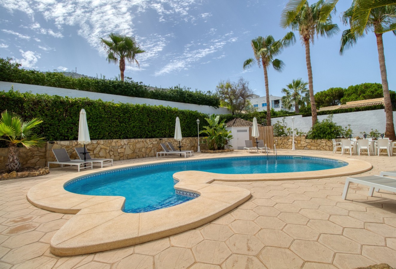 Sale - Villa - Albir
