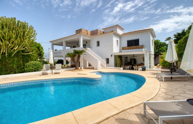 Sale - Villa - Albir