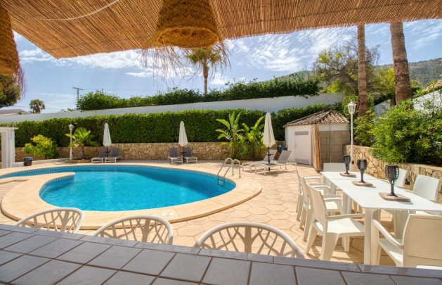 Sale - Villa - Albir