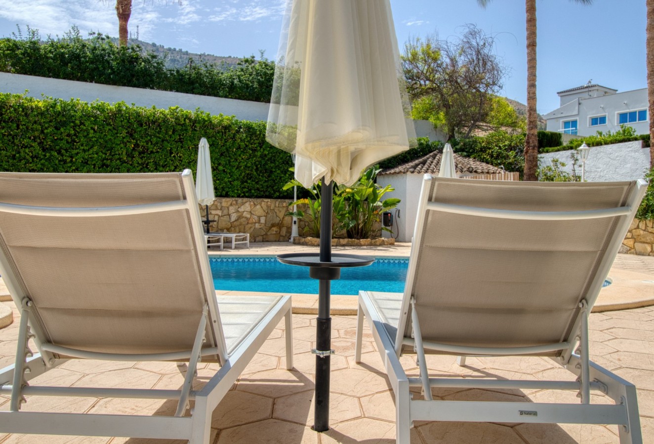 Sale - Villa - Albir