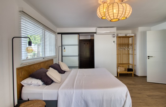 Sale - Villa - Albir