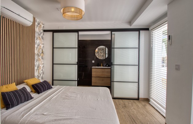 Sale - Villa - Albir