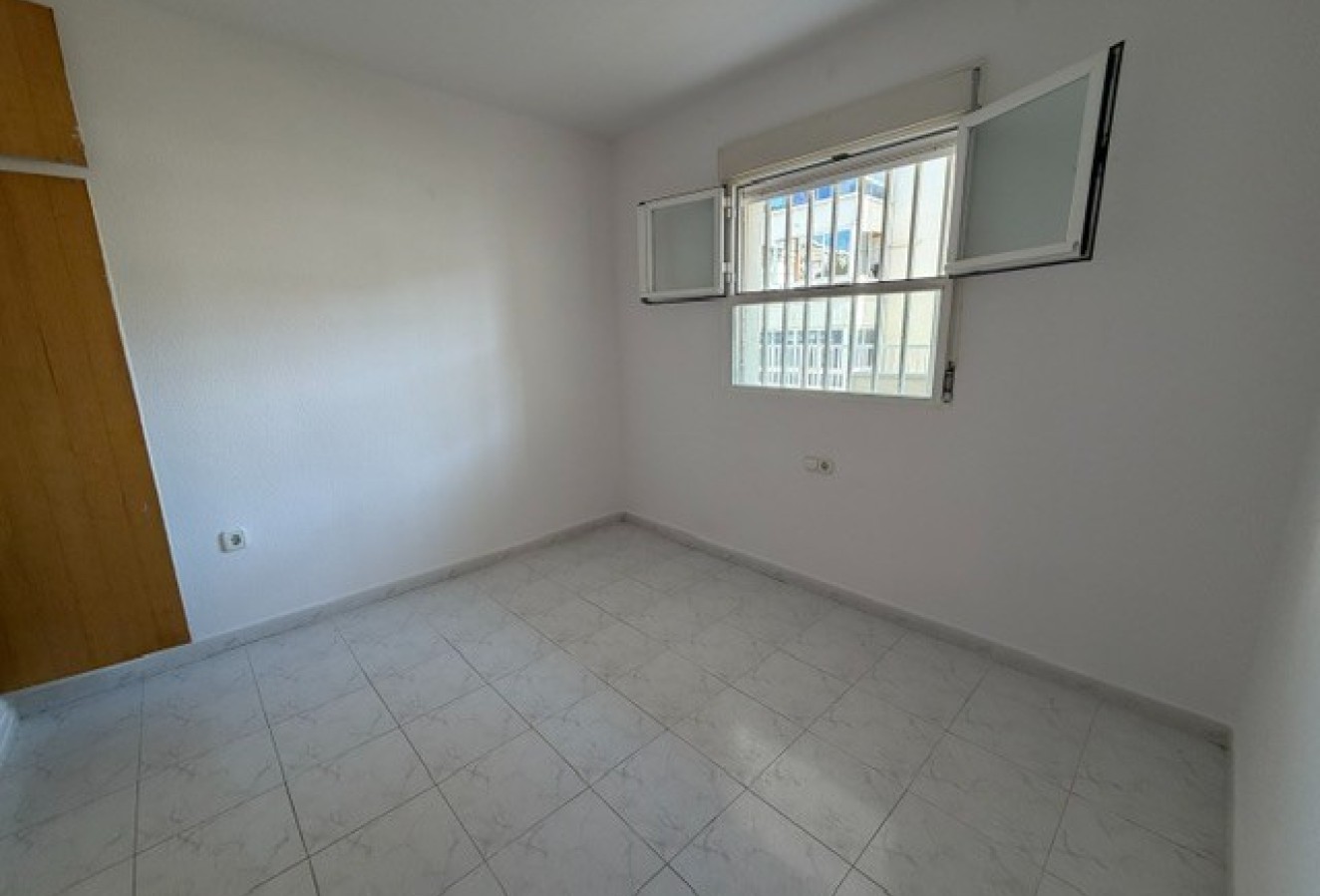 Sale - Apartment / flat - Albir - Centro