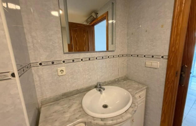 Sale - Apartment / flat - Albir - Centro