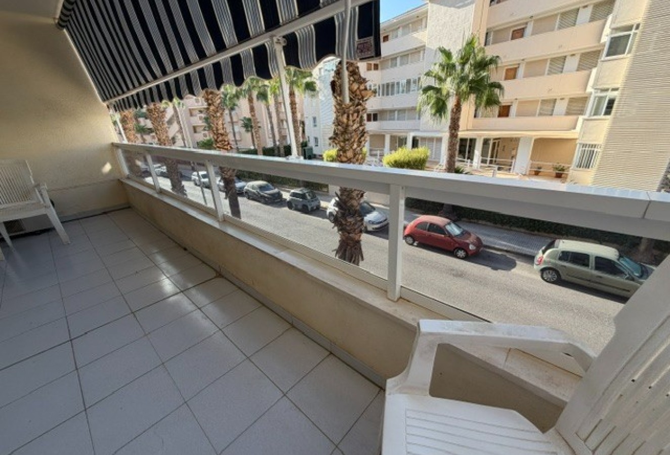 Sale - Apartment / flat - Albir - Centro