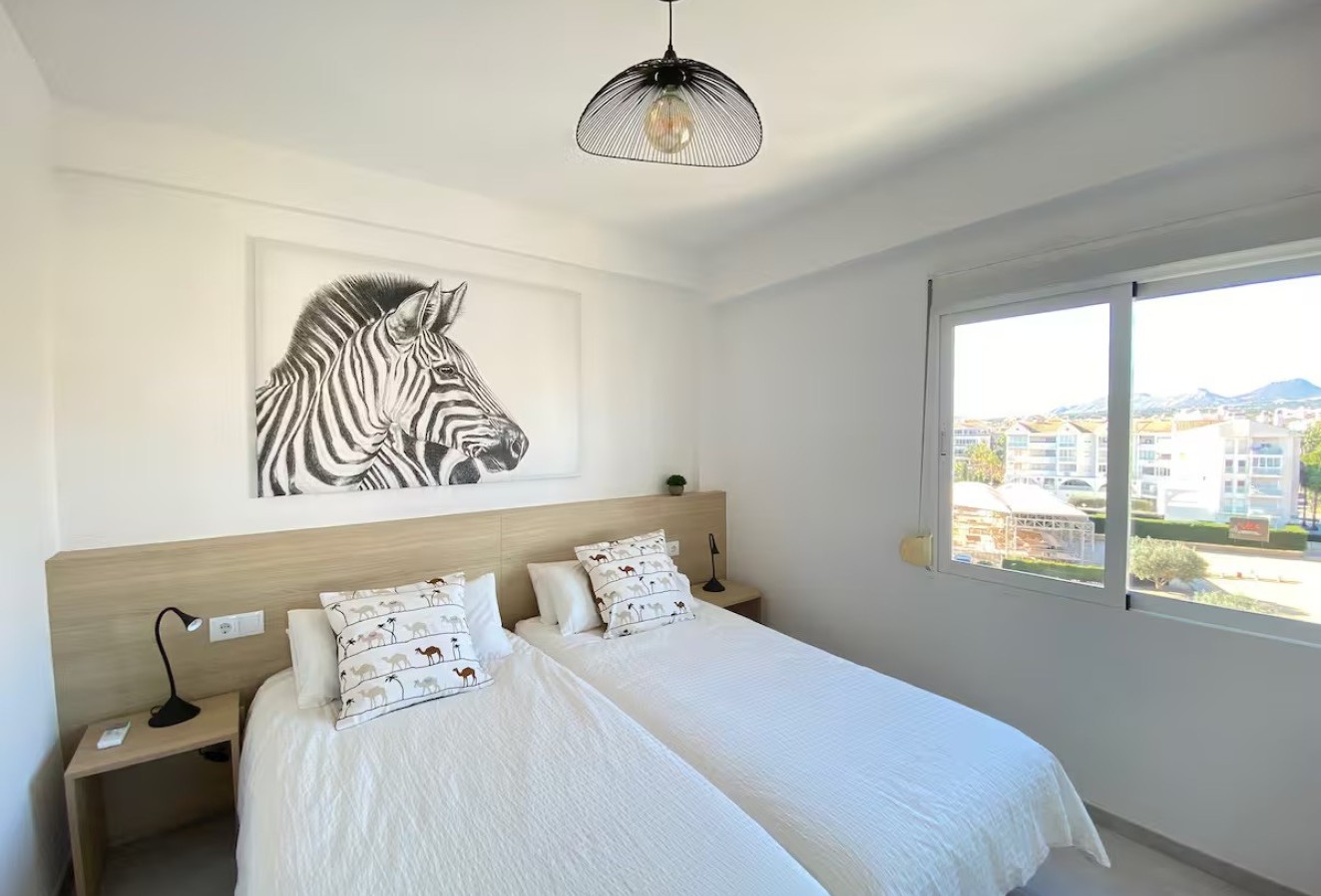 Sale - Apartment / flat - Albir - Centro