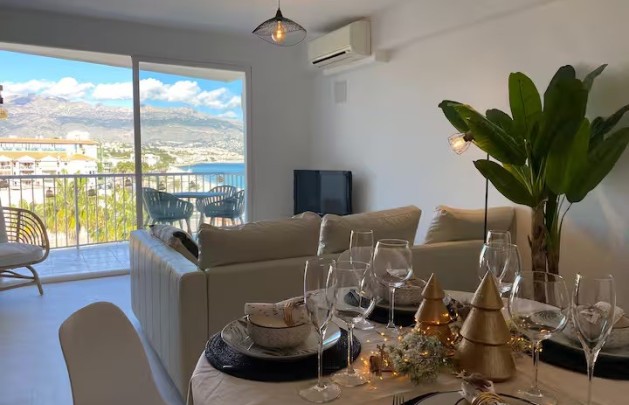 Sale - Apartment / flat - Albir - Centro