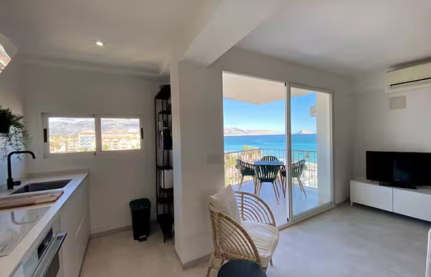 Sale - Apartment / flat - Albir - Centro