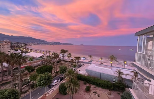 Sale - Apartment / flat - Albir - Centro