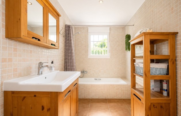 Sale - Villa - La Nucía