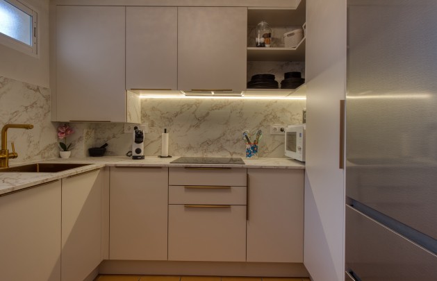 Sale - Apartment / flat - Albir