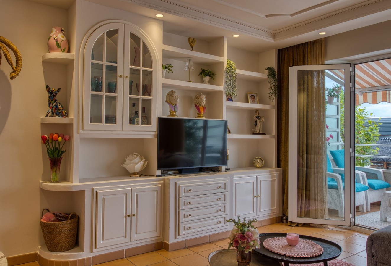 Sale - Apartment / flat - Albir