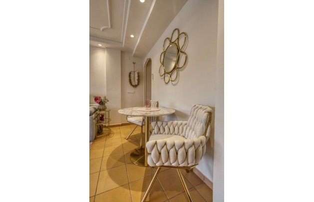 Sale - Apartment / flat - Albir