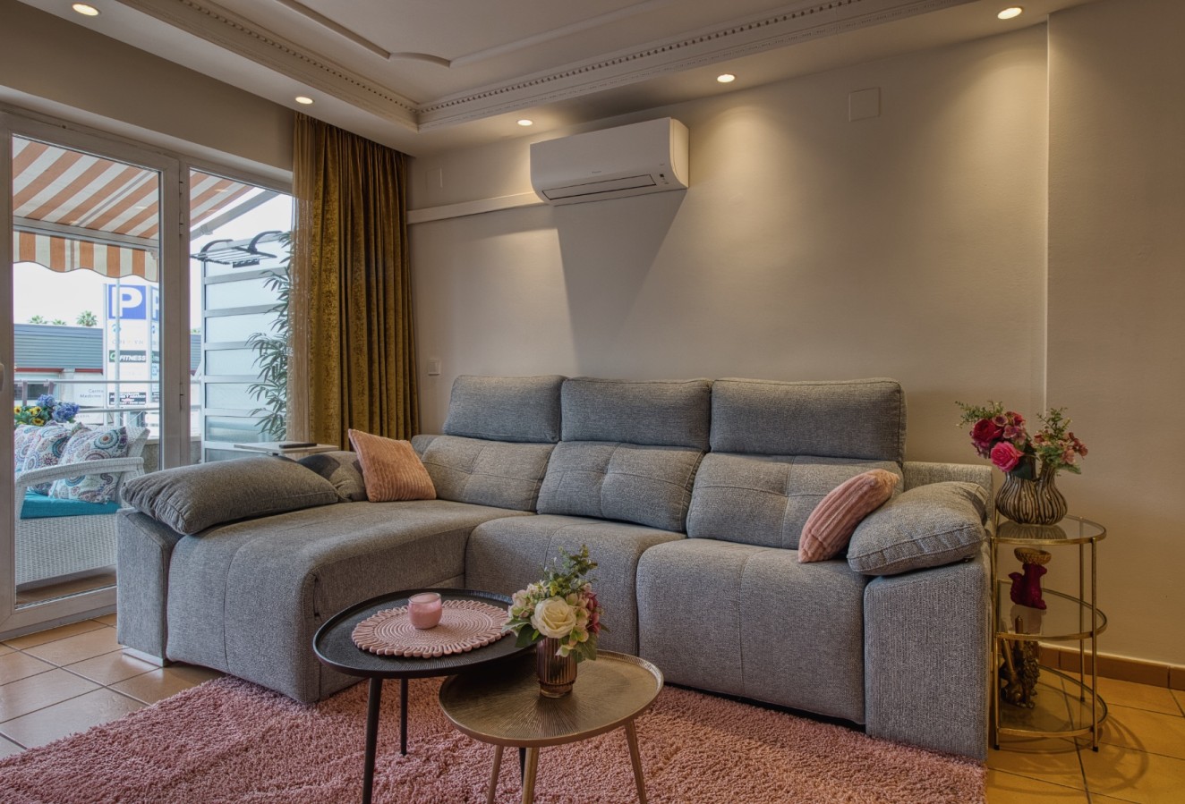 Sale - Apartment / flat - Albir