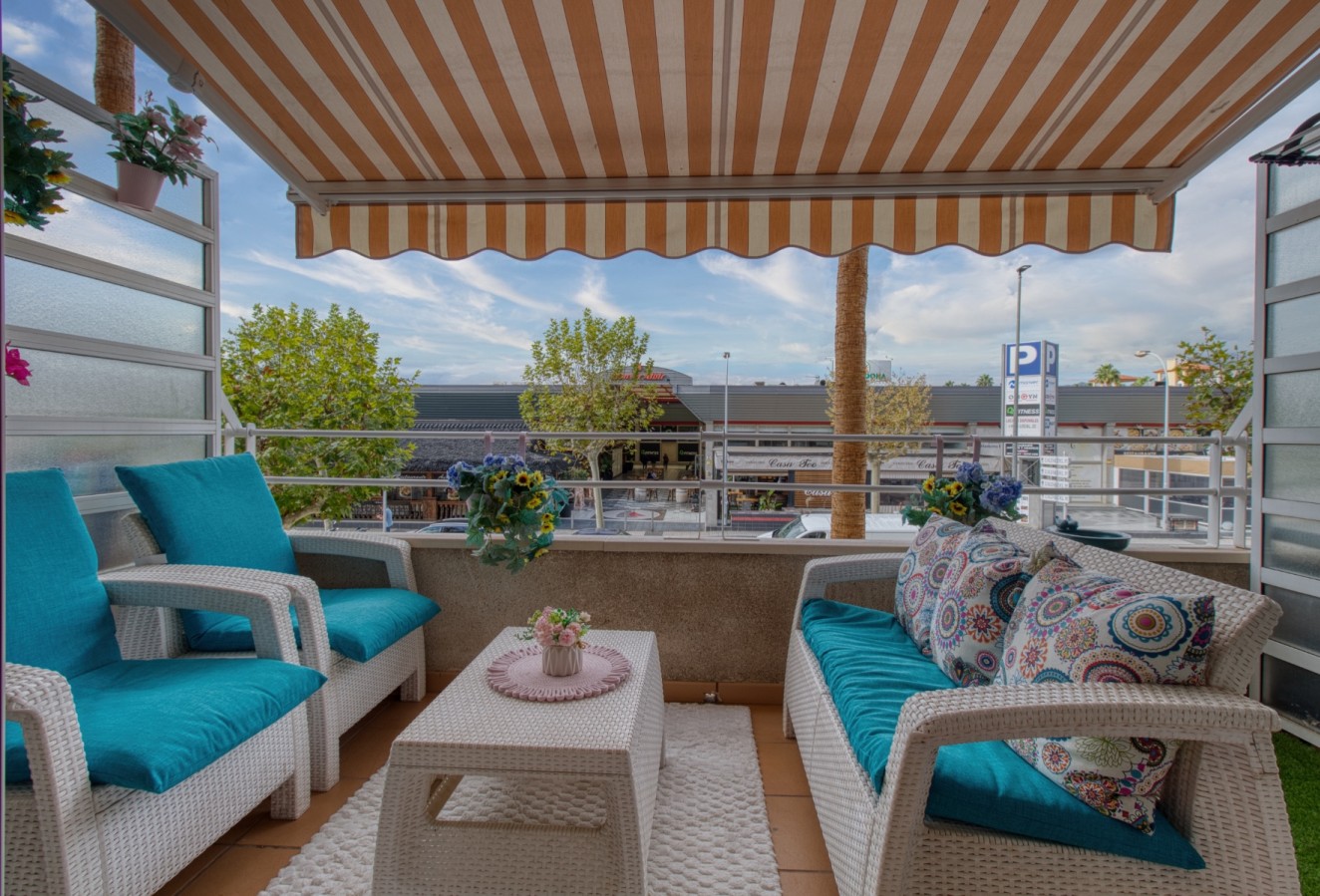 Sale - Apartment / flat - Albir