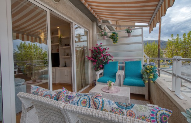 Sale - Apartment / flat - Albir
