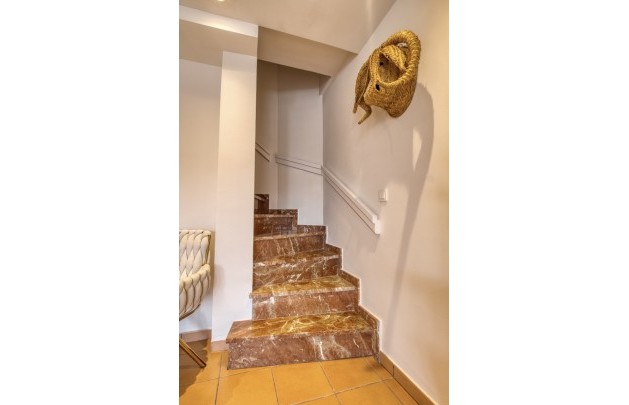 Sale - Apartment / flat - Albir