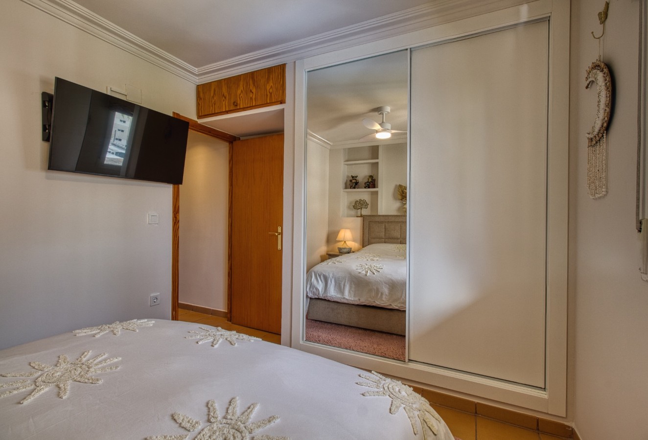 Sale - Apartment / flat - Albir