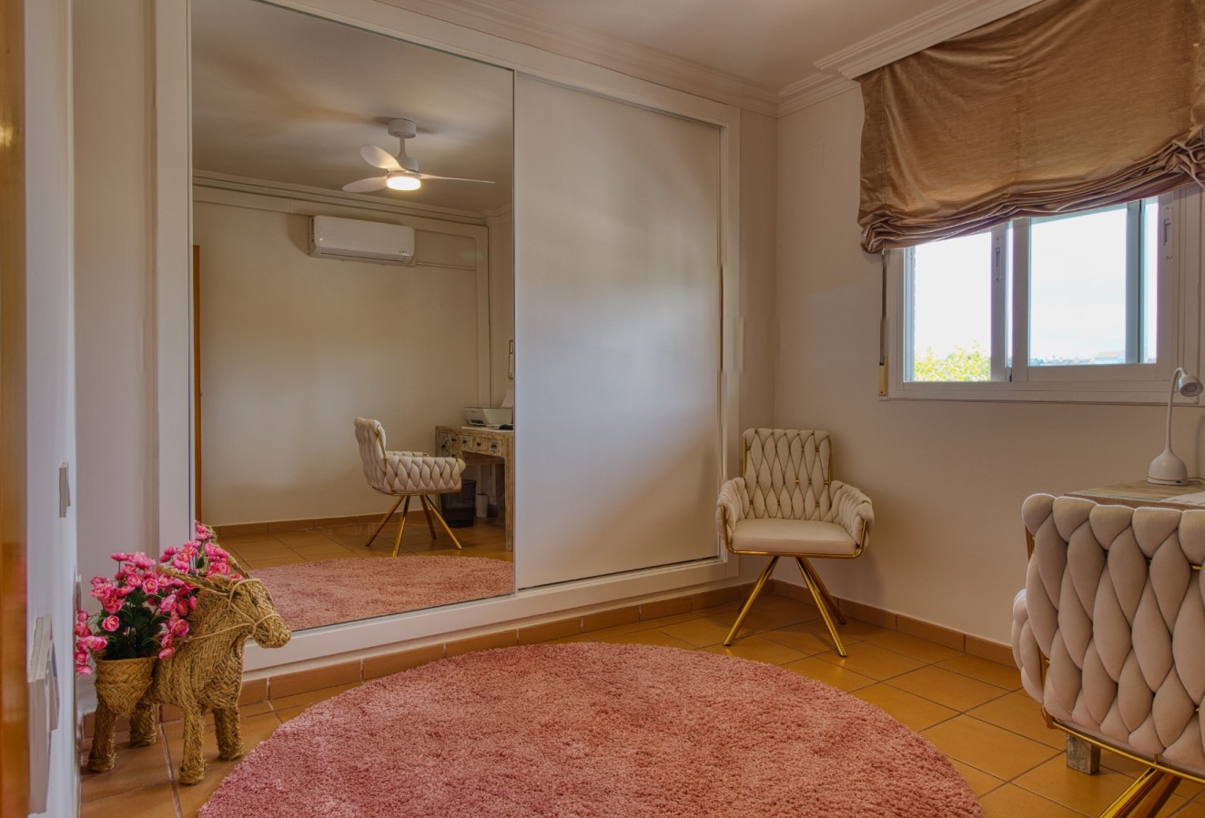Sale - Apartment / flat - Albir