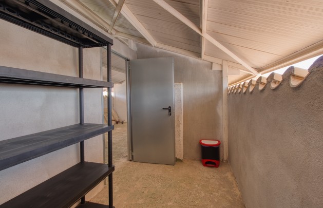 Sale - Apartment / flat - Albir