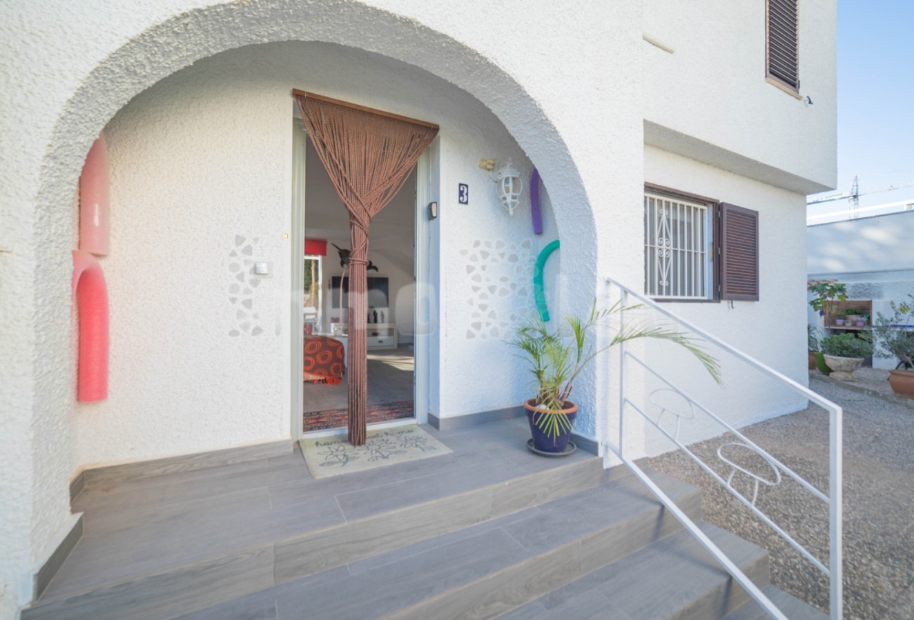 Alquiler a corto plazo - Bungalow - Albir - Urbanizacion
